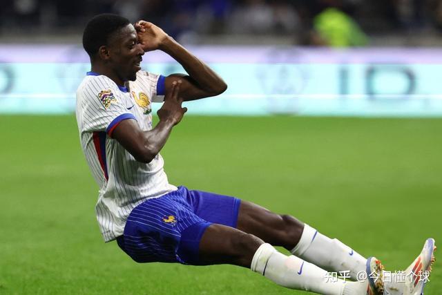 阿扎伦卡在法国队比赛中爆冷，战术调整引发热议！-开云入口平台